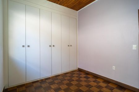 Casa para alugar com 180m², 3 quartos e 1 vaga Casa para alugar com 180m², 3 quartos e 1 vagaSuíte