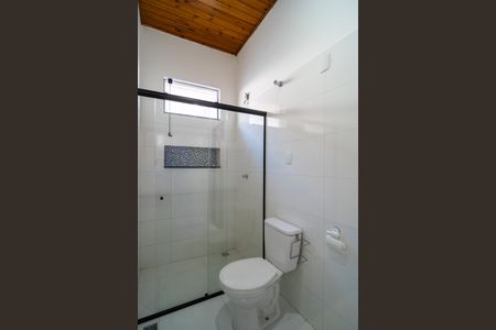 Casa para alugar com 180m², 3 quartos e 1 vaga Casa para alugar com 180m², 3 quartos e 1 vagaBanheiro da Suíte 2