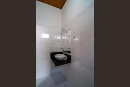 Casa para alugar com 180m², 3 quartos e 1 vaga Casa para alugar com 180m², 3 quartos e 1 vagaBanheiro da Suíte 2