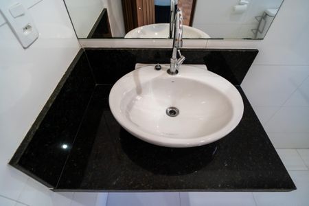 Casa para alugar com 180m², 3 quartos e 1 vaga Casa para alugar com 180m², 3 quartos e 1 vagaBanheiro da Suíte 2