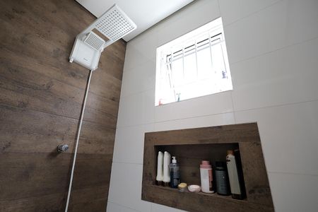 Casa para alugar com 90m², 3 quartos e 5 vagasBanheiro