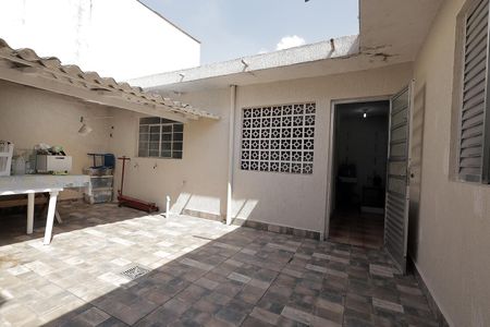 Casa para alugar com 90m², 3 quartos e 5 vagasQuintal