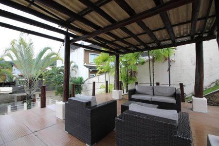 Casa de condomínio para alugar com 150m², 3 quartos e 3 vagasÁrea Comum 