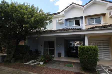 Casa de condomínio para alugar com 150m², 3 quartos e 3 vagasFachada