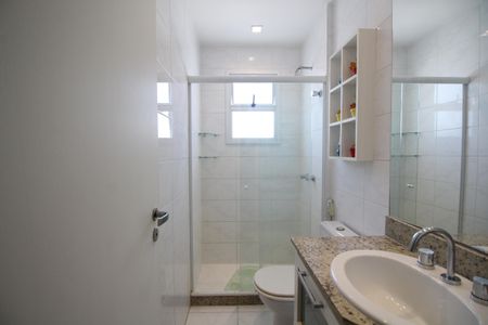 Casa de condomínio para alugar com 150m², 3 quartos e 3 vagasQuarto 2 - Suíte