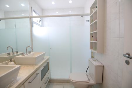 Casa de condomínio para alugar com 150m², 3 quartos e 3 vagasQuarto 3 - Suíte 2