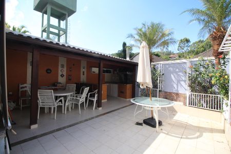 Casa de condomínio para alugar com 150m², 3 quartos e 3 vagasÁrea Externa