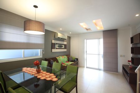 Sala de casa de condomínio para alugar com 3 quartos, 150m² em Freguesia (jacarepaguá), Rio de Janeiro