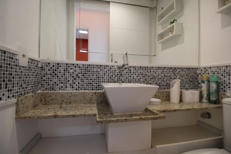 Casa de condomínio para alugar com 150m², 3 quartos e 3 vagasLavabo