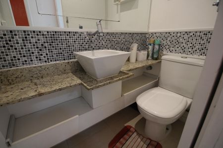 Casa de condomínio para alugar com 150m², 3 quartos e 3 vagasLavabo