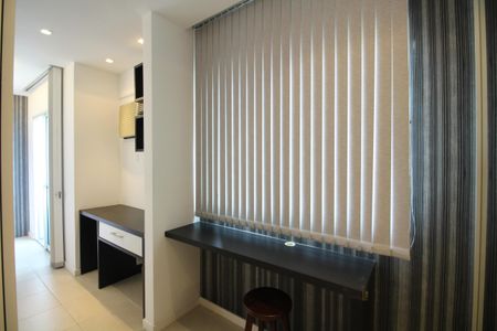 Casa de condomínio para alugar com 150m², 3 quartos e 3 vagasQuarto 3 - Closet