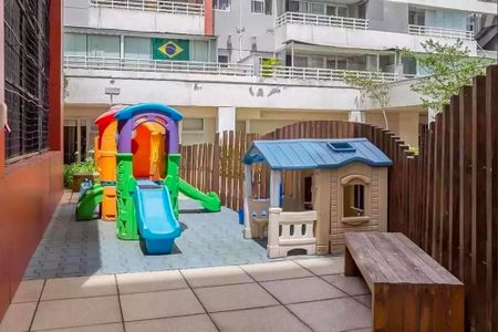 Apartamento para alugar com 42m², 1 quarto e 1 vaga Apartamento para alugar com 42m², 1 quarto e 1 vagaÁrea comum - Playground