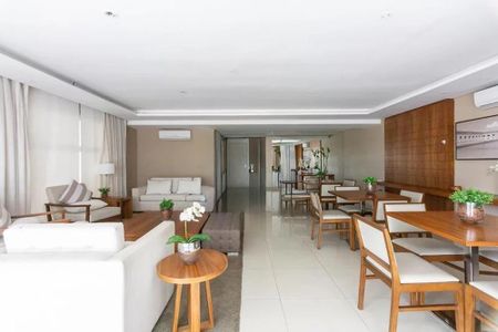 Apartamento para alugar com 42m², 1 quarto e 1 vaga Apartamento para alugar com 42m², 1 quarto e 1 vagaÁrea comum - Salão de festas