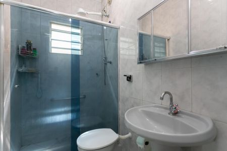 Casa à venda com 167m², 3 quartos e 3 vagasBanheiro da Suíte