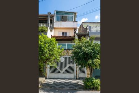 Casa à venda com 167m², 3 quartos e 3 vagasFachada 