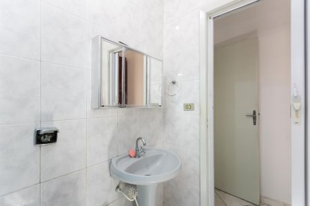 Casa à venda com 167m², 3 quartos e 3 vagasBanheiro 2