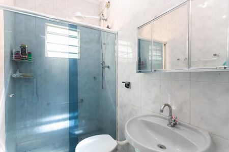 Casa à venda com 167m², 3 quartos e 3 vagasBanheiro da Suíte