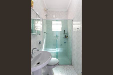 Casa à venda com 167m², 3 quartos e 3 vagasBanheiro 2