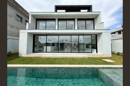 Casa de condomínio à venda com 430m², 5 quartos e 6 vagasFoto 01