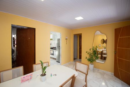 Casa para alugar com 159m², 3 quartos e 2 vagas Casa para alugar com 159m², 3 quartos e 2 vagasSala