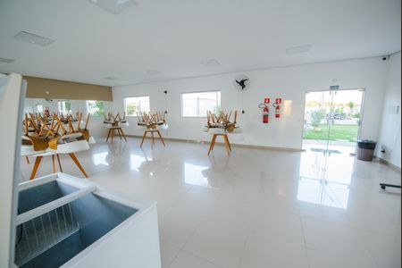 Apartamento para alugar com 50m², 2 quartos e 1 vaga Apartamento para alugar com 50m², 2 quartos e 1 vagaÁrea comum - Salão de festas