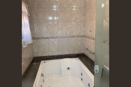 Casa à venda com 4 quartos, 297m² em Vila Scarpelli, Santo André