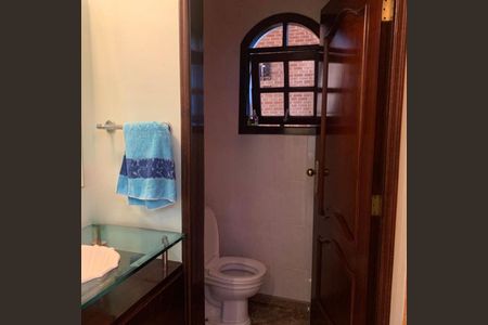 Casa à venda com 4 quartos, 297m² em Vila Scarpelli, Santo André