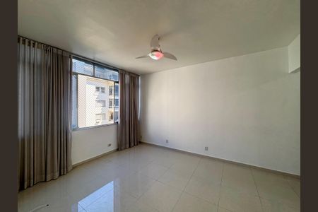 Apartamento à venda com 110m², 3 quartos e 1 vagaSala