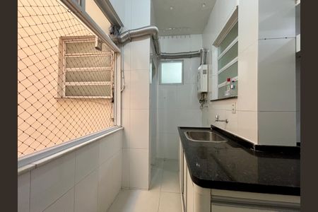 Apartamento à venda com 110m², 3 quartos e 1 vagaÁrea de serviço