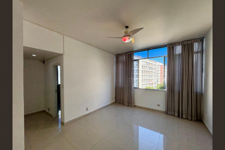 Apartamento à venda com 110m², 3 quartos e 1 vagaSala