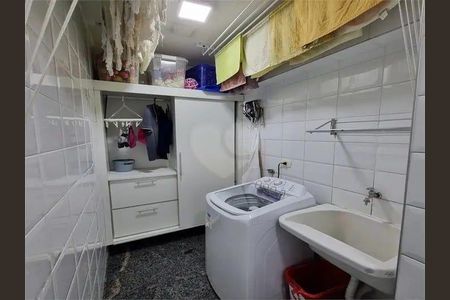 Apartamento à venda com 142m², 3 quartos e 3 vagas