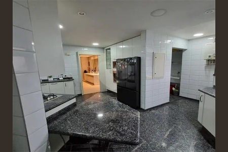 Apartamento à venda com 142m², 3 quartos e 3 vagas