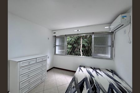 Apartamento à venda com 40m², 1 quarto e 1 vagaQuarto