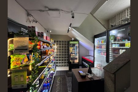 Apartamento à venda com 40m², 1 quarto e 1 vagaÁrea comum