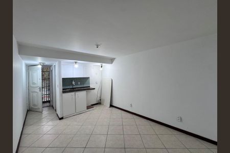 Apartamento à venda com 40m², 1 quarto e 1 vagaSala