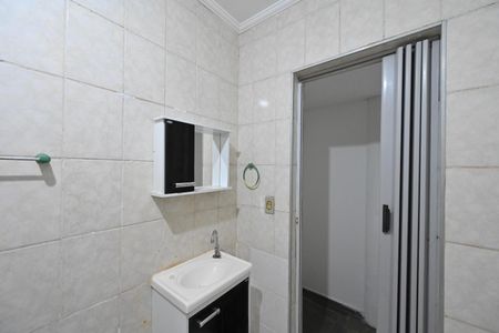 Banheiro Social  de kitnet/studio para alugar com 1 quarto, 20m² em Vila Clementino, São Paulo