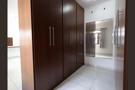 Casa à venda com 211m², 3 quartos e 4 vagasCloset da suíte 1