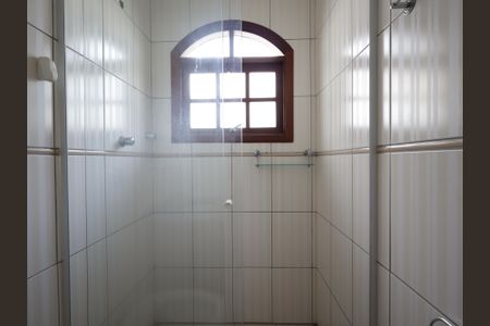Casa à venda com 211m², 3 quartos e 4 vagasBanheiro da Suíte 2