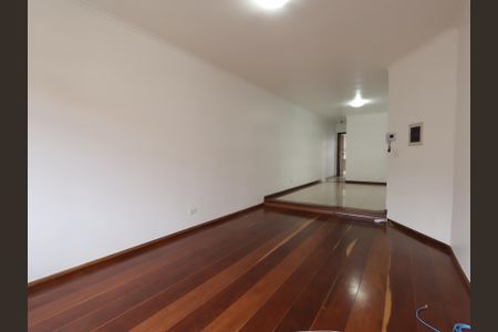 Casa à venda com 211m², 3 quartos e 4 vagasSala