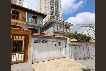 Casa à venda com 211m², 3 quartos e 4 vagasFachada
