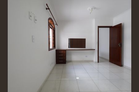 Casa à venda com 211m², 3 quartos e 4 vagasSuíte 1