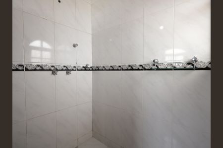 Casa à venda com 211m², 3 quartos e 4 vagasBanheiro da Suíte 1