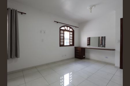 Casa à venda com 211m², 3 quartos e 4 vagasSuíte 1