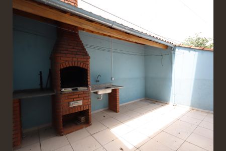 Casa à venda com 211m², 3 quartos e 4 vagasChurrasqueira