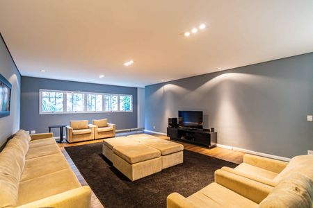 Apartamento à venda com 74m², 2 quartos e 2 vagas Apartamento à venda com 74m², 2 quartos e 2 vagasÁrea comum - Cinema