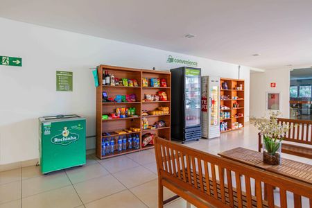 Apartamento à venda com 74m², 2 quartos e 2 vagas Apartamento à venda com 74m², 2 quartos e 2 vagasÁrea comum - Mercado