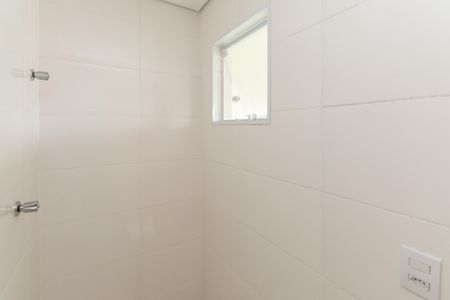 Apartamento à venda com 38m², 2 quartos e sem vaga Apartamento à venda com 38m², 2 quartos e sem vagaBanheiro