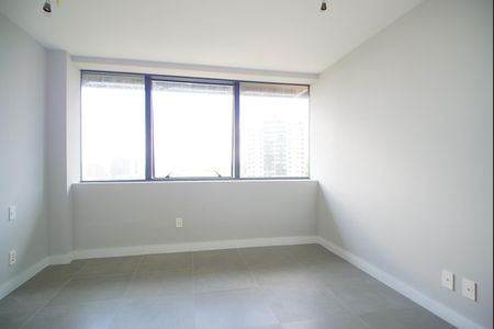 Sala - Quarto de kitnet/studio para alugar com 1 quarto, 28m² em Três Figueiras, Porto Alegre