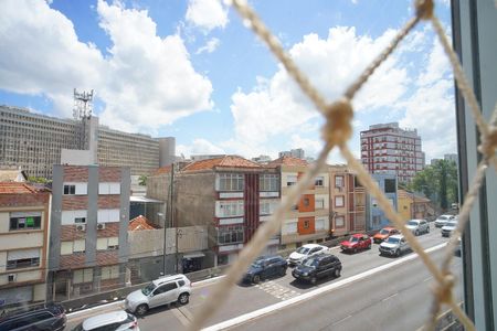 Varanda _Vista  de apartamento para alugar com 1 quarto, 58m² em Santa Cecília, Porto Alegre
