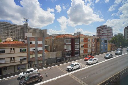 Varanda _Vista  de apartamento para alugar com 1 quarto, 58m² em Santa Cecília, Porto Alegre
